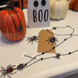 BNWT Betsey Johnson Spider 🕷️ set. A must have for Halloween!
